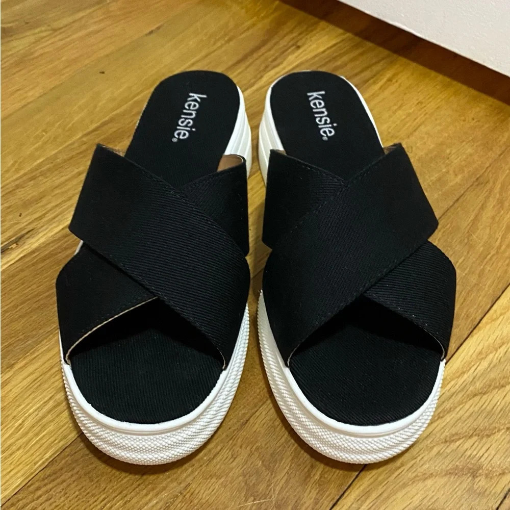 NIB Kensie Rone Platform Sandal Black Size 7.5